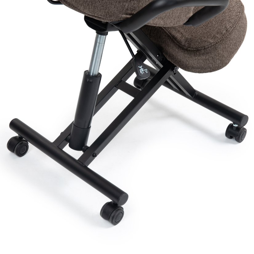 Klekačka Kenoko Suguri Hnědá