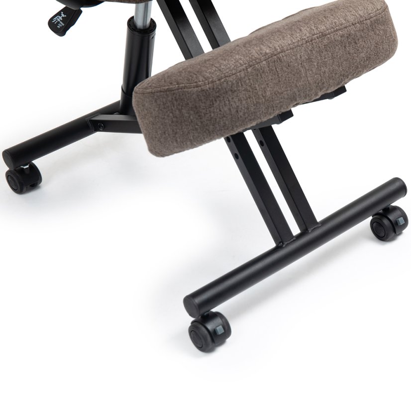 Klekačka Kenoko Suguri Hnědá