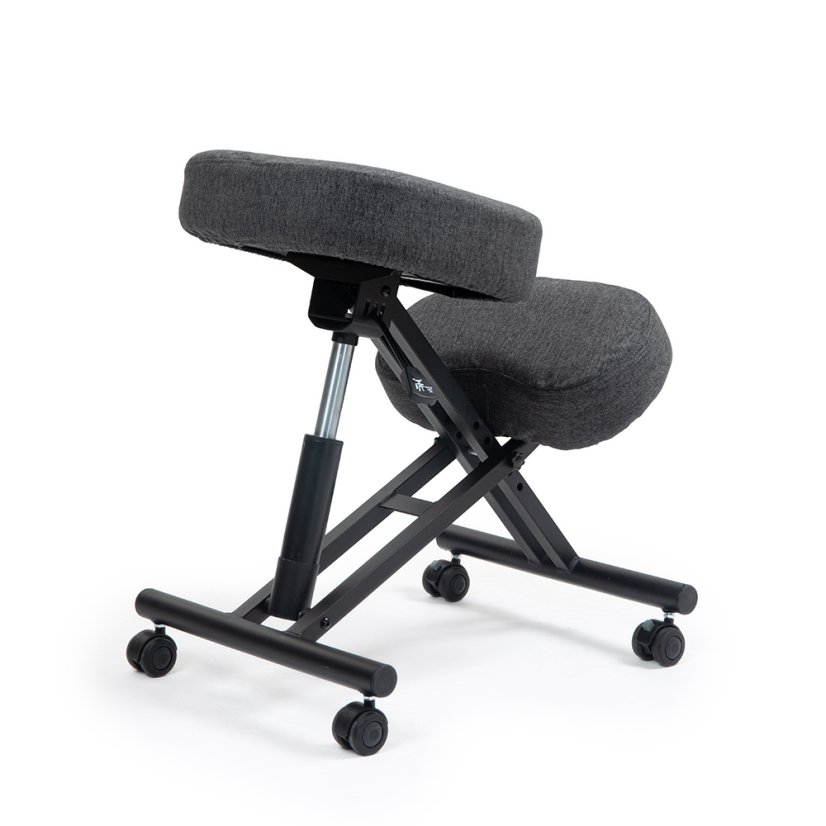 Klekačka Kenoko Hiragi Černá