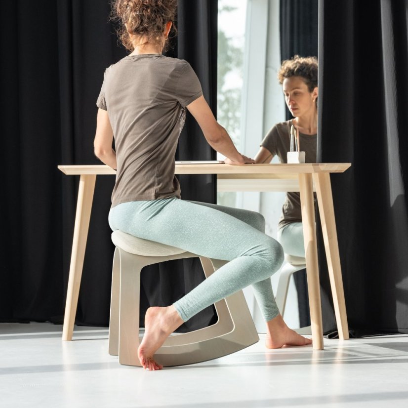 Balanční židle Muista Clear Wood