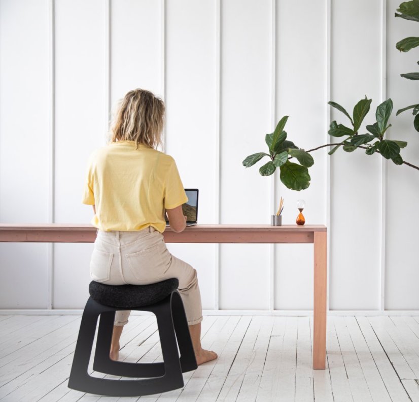 Balanční židle Muista Clear Wood